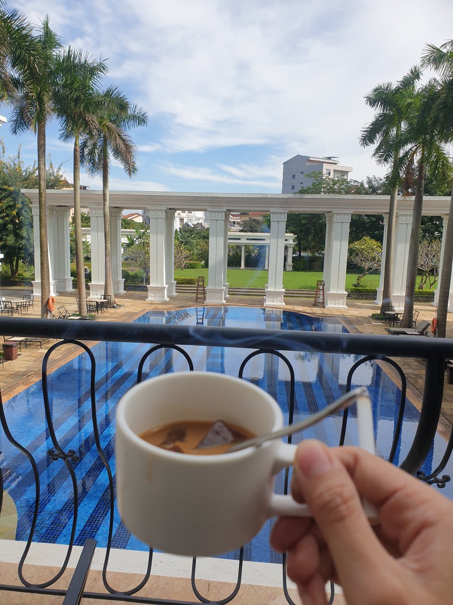 QHHoang284955's tweet photo. Chào toàn thể Ae X còn ở lại 😂😂. Không biết các bác còn nhớ em không 🤣🤣
#Huế #chill #photography #worktoday https://t.co/Pg9mN3l8FI