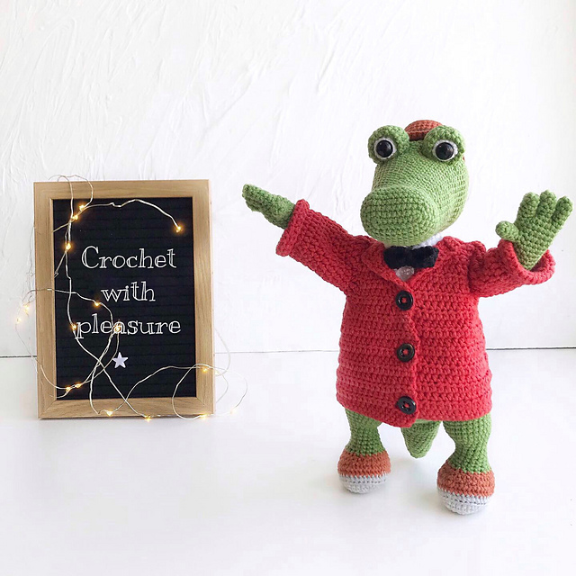 Crocodile EASY CROCHET PATTERN
dailydoll.shop/shop/stuffed-c…
#handmade #dailydollshop #crochettoy #crochetdoll #crochet #toys #doll #diygift #amigurumi #amigurumidolls #diy #amigurumitoy #knitting #eastergift #birthdaygift #knittingtoys #valentinesday #plushtoys #giftideas #crocodile