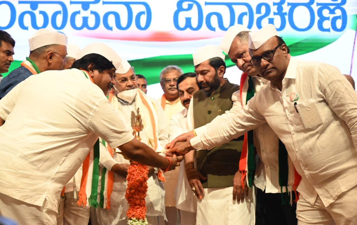Abdul Wajid (@awajid33) on Twitter photo Organised and participated in 139th CONGRESS FOUNDATION day at KPCC attended by chief Minister sri SIDDARAMAIAH Ji, Dinesh Gundu Rao ji , Saleem Ahemed ji and other senior leaders #DCCNORTH <a href="/kharge/">Mallikarjun Kharge</a> <a href="/kcvenugopalmp/">K C Venugopal</a> <a href="/rssurjewala/">Randeep Singh Surjewala</a> Organised and participated in 139th CONGRESS FOUNDATION day at KPCC attended by chief Minister sri SIDDARAMAIAH Ji, Dinesh Gundu Rao ji , Saleem Ahemed ji and other senior leaders #DCCNORTH <a href="/kharge/">Mallikarjun Kharge</a> <a href="/kcvenugopalmp/">K C Venugopal</a> <a href="/rssurjewala/">Randeep Singh Surjewala</a>