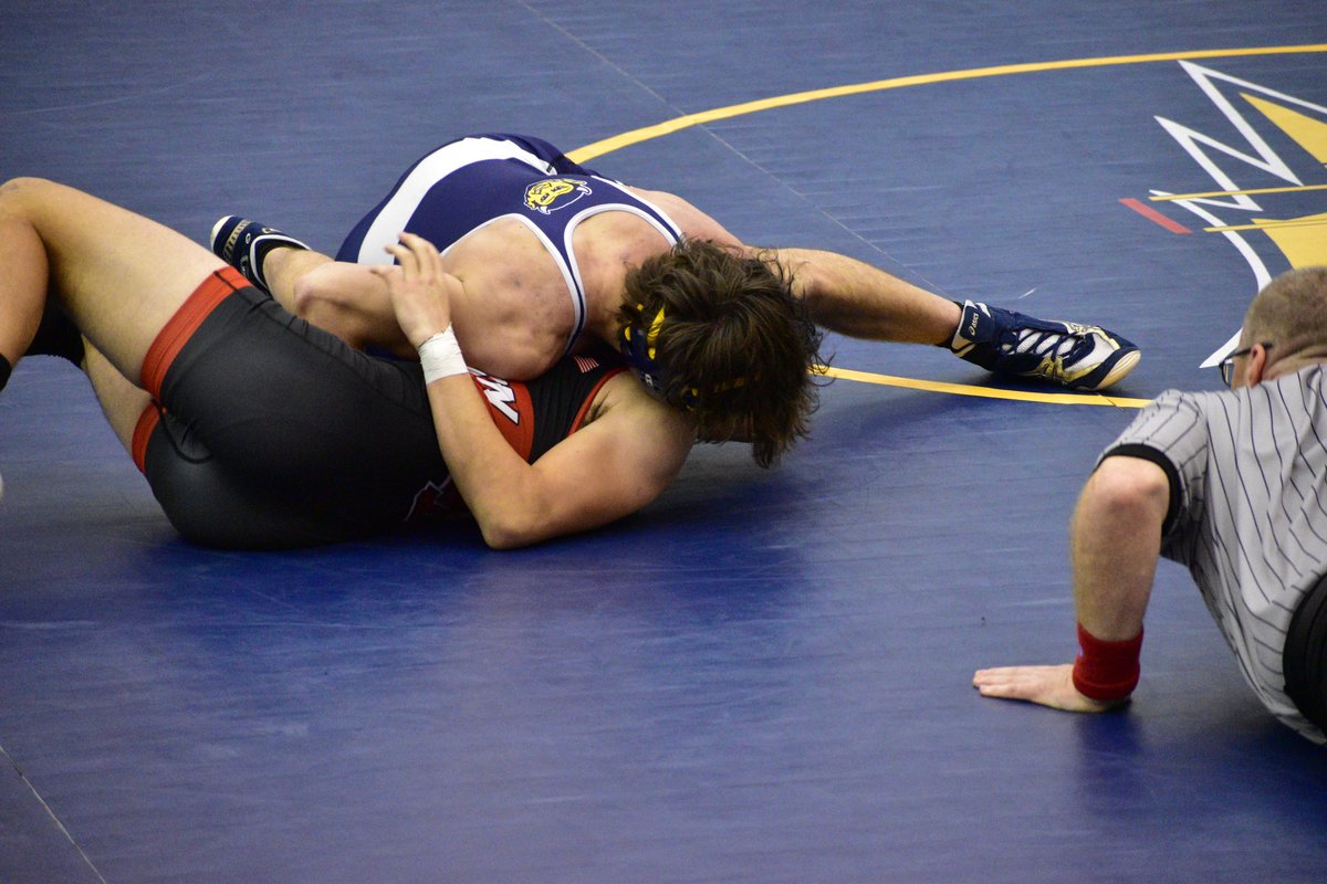 Tallmadge_WR's tweet photo. Tallmadge battled Norton today. Top wrestlers were JD Kanatzar Junior 157 lbs won by pin, Ryker Harjung Freshman 120 lbs won by pin, and Ian Bee Sophomore 150 lbs won 9-4. https://t.co/FOrSEtOPCq