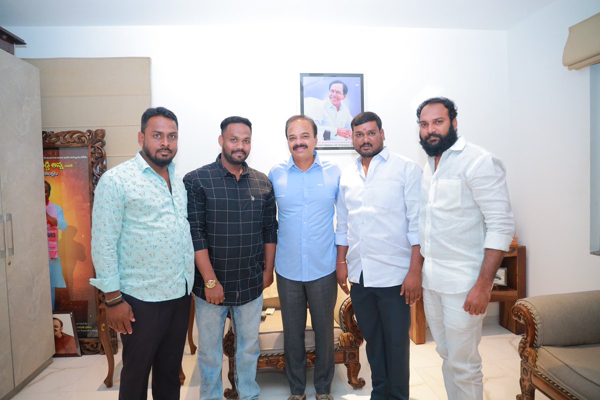 DrRanjithReddy's tweet photo. మన చేవెళ్ల పార్లమెంట్ నియోజకవర్గoకు సంబంధించిన నాయకులు, సామాన్య ప్రజల వినతులు, విజ్ఞప్తులు తెలుసుకుని.., వాటి పరిష్కారానికి కృషి చేస్తానని హామీ ఇవ్వడం జరిగింది. 

#Telangana #TelanganaNews #Chevella @BRSparty @KTRBRS https://t.co/B0G8DhRgvn