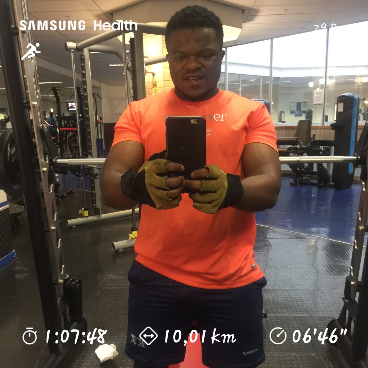 King_Thusko's tweet photo. TGIF..
#MentalHealthMatters
#IPaintedMyRun
#RunningWithTumiSole
#FetchYourBody2023
#TrapnLos
#TwinTowersChallenge
#CancerAwereness https://t.co/roSLSqHSTF