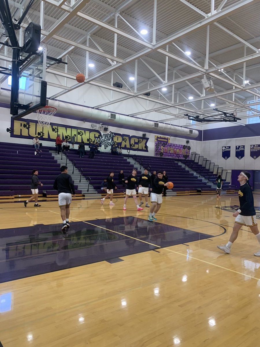 WolvesLhs's tweet image. Great basketball played today at the Livingston Winter Holiday classic .