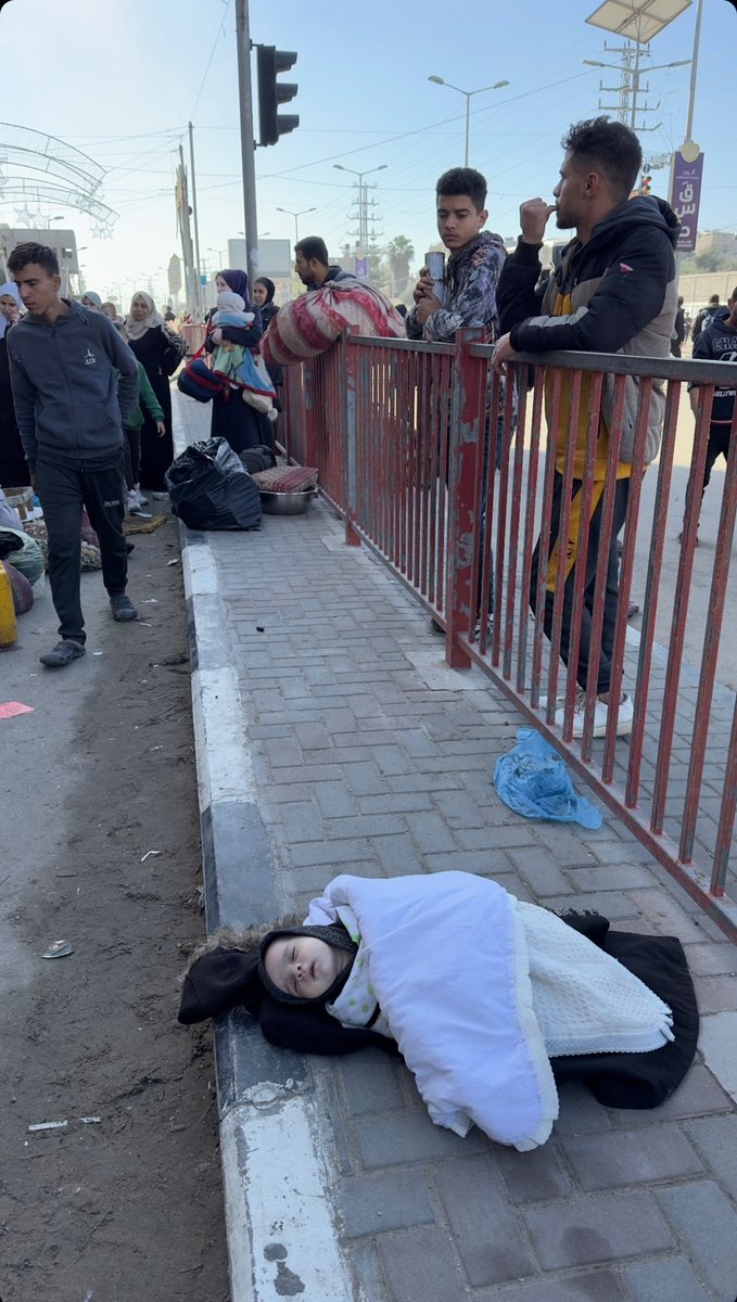 E_M_AA_N's tweet photo. #Palestine didn't just expose Israel, it revealed the moral failings of many hearts, it Unmasked the fake 4rm the real,while #Israel took innocent lives,nd the world is silently watching, A big ❓️on their HUMANITY 💔
#Gaza
#Gaza_Genocide 
#ابو_عبيدة
#فلسطين_الان
#طوفان_الأقصى https://t.co/LsmlhvoKlA