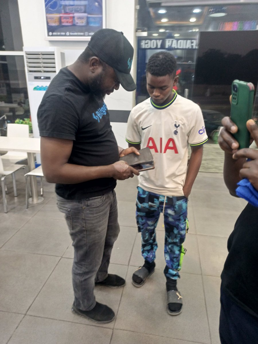 BitgetNigeria's tweet photo. Bitget builders Christmas hangout somewhere in Nigeria. https://t.co/E75g8lPvy5