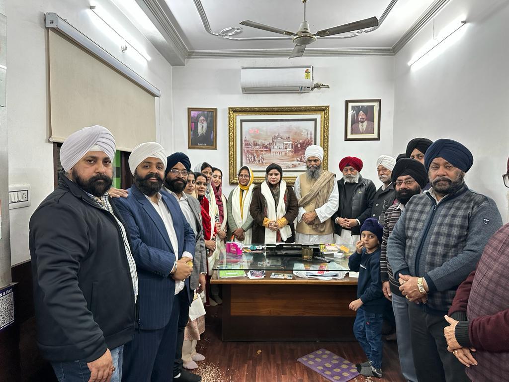 SPMahilaSabha's tweet photo. Shaheedi Diwas- Alambagh Gurudwara
@yadavakhilesh @dimpleyadav @juhiesingh @samajwadiparty https://t.co/0F7HK9s8hi