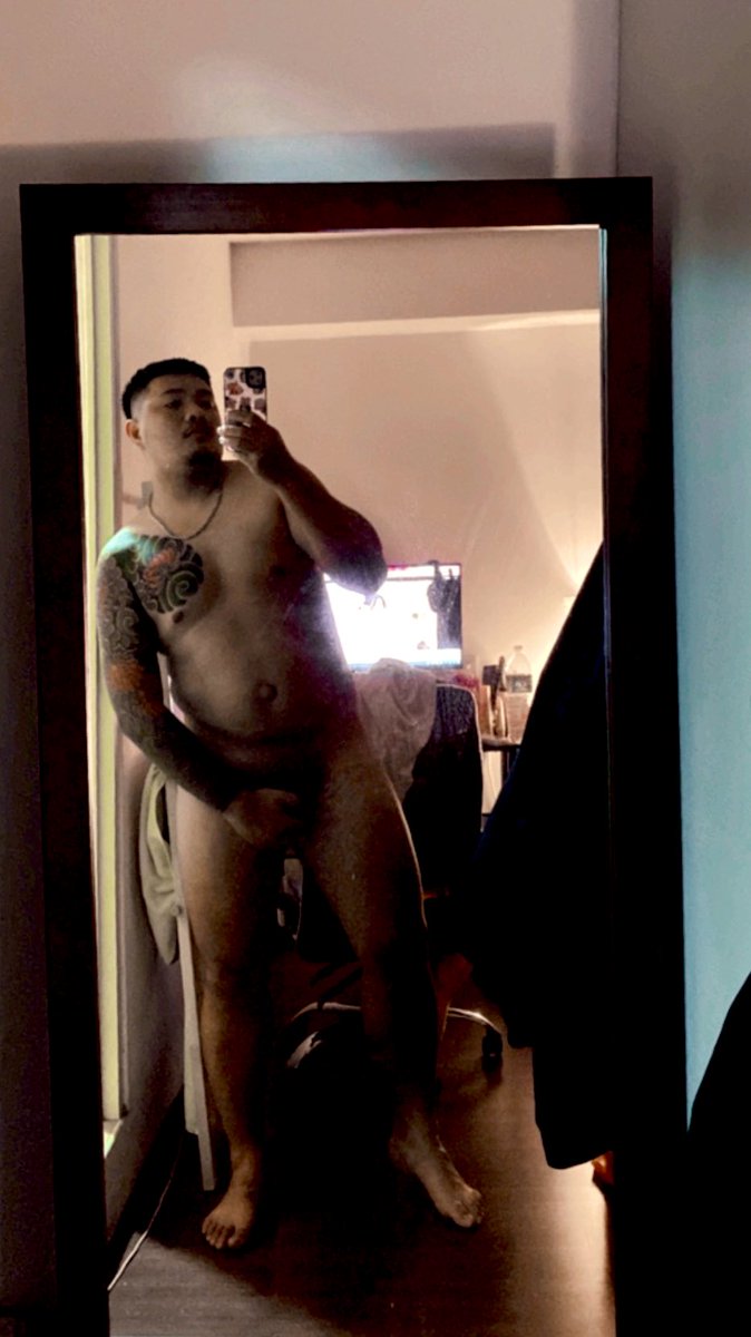 有沒有人會去墾丁誇年的啊😛

這次訂一間雙人房自己睡
可以來陪我睡嗎🫣