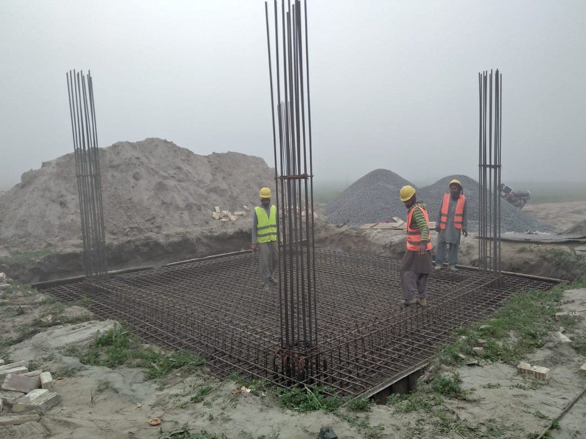 PRMSC_Official's tweet image. Transforming Tehsil &amp;amp; District Bahawalnagar
Witness the ongoing progress of vital civil works! 🚧From sewerage and water supply networks to disposal systems and more, our commitment to community development is unwavering.

#PRMSC #LGCD #Bahawalnagar #Punjab #Pakistan