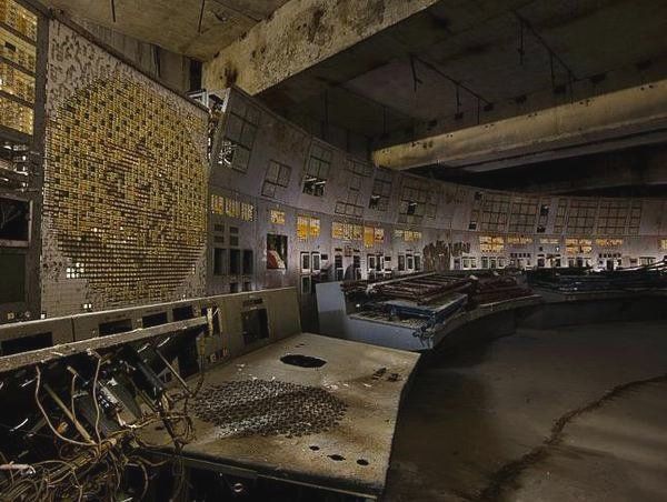 <a href="/historyinmemes/">Historic Vids</a> Inside reactor 4 at the Chernobyl Nuclear Plant 28 years after disaster struck.