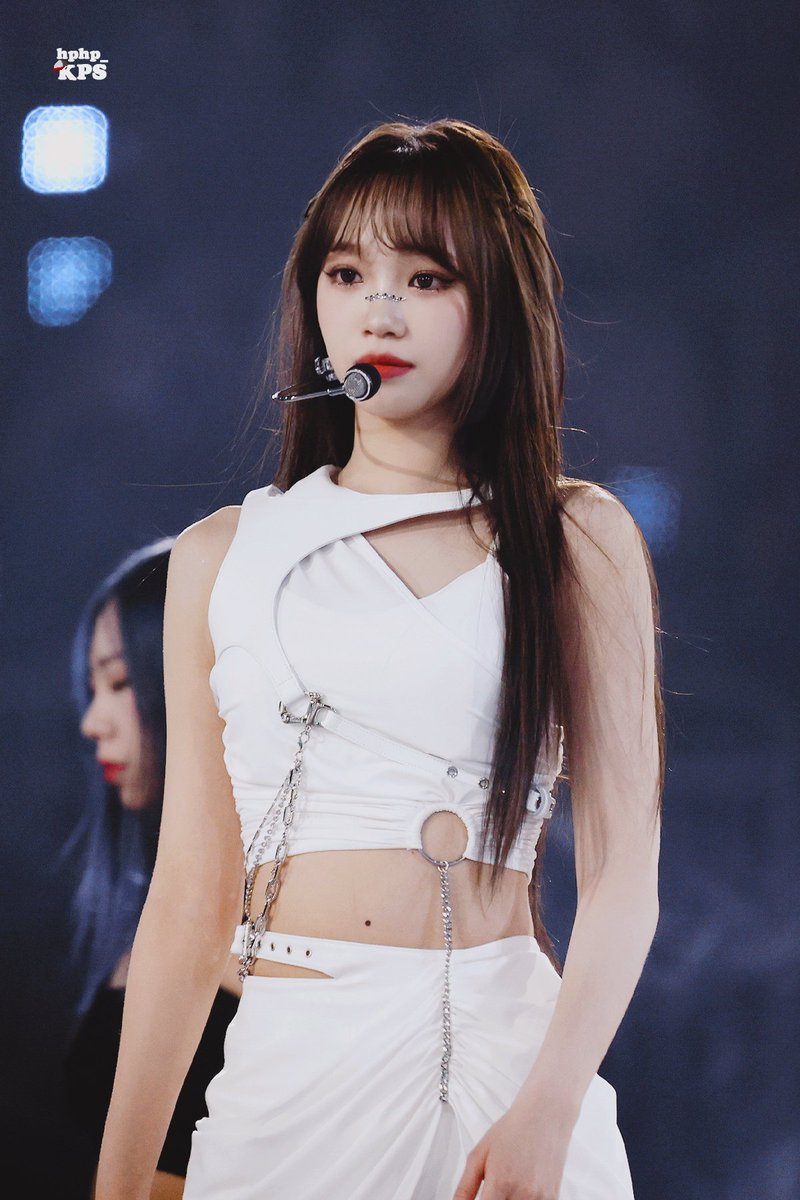 hphp_kimpass's tweet photo. 231225 가요대전 
 #김채원 #CHAEWON https://t.co/tVDs2lTVeD