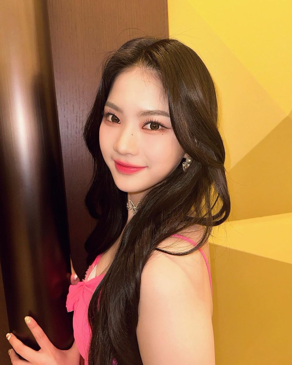 231228 || STAYC Isa Instagram Update

핑쿠

#STAYC #스테이씨 #ISA #아이사
<a href="/STAYC_official/">STAYC(스테이씨)</a>