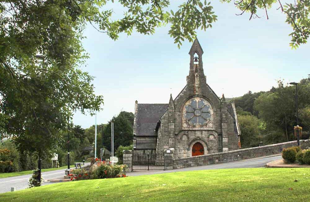lorraineelizab6's tweet photo. 29 Dec: St Énán/Ménóc of Glenn Faidli/#Glenealy, Co. #Wickow. Still seen as the local saint. Likely the same as St Énán of Ros Mór Ménóc/Rossminogue, Co. Wexford celebrated on 30 Jan (Dr Elva Johnston). 📷St. Joseph’s Church, Glenealy ©Ashford Glenealy Parish (RC) https://t.co/R8AfSyRFtw