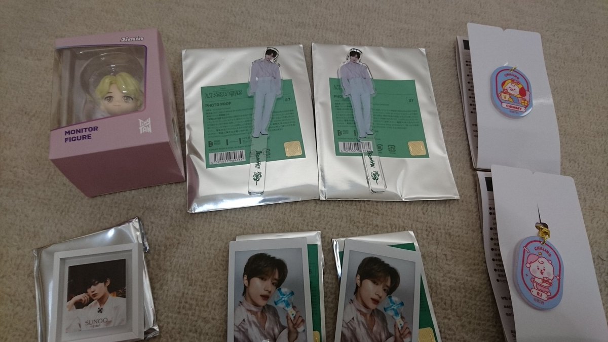 JMTH95JK97's tweet photo. 大掃除してたら色々と出てきたので
断捨離のため買取りだします。
出し切りたいのでお願いしますm(*_ _)m

￥50～

PayPay送金できる方で希望の方はDMくださいm(_ _)m

 #買取り
 #バンタン
 #トゥバ
 #セブチ https://t.co/cMOsILTzSe