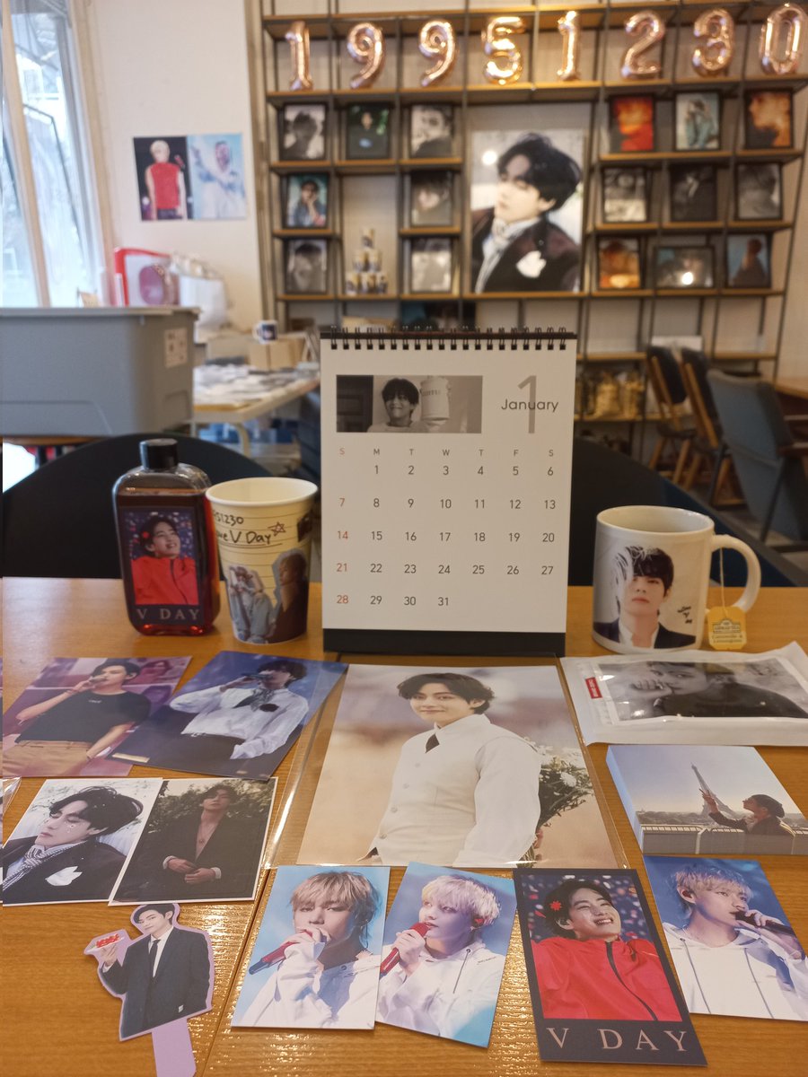hongsi_lee's tweet photo. @dalssacafe #언제나_김태형 #Always_V #태형생일ㅊㅋ @BTS_twt
태형아...생일 축하해! 몸 건강히 잘 지내고 있어...언제나 기다릴께!😄💜💜💜
달싸까페...특전 너무 맘에 들어요!
탁상달력 특히 맘에 쏘오옥😚🙆♀️ https://t.co/aSLASQQFww