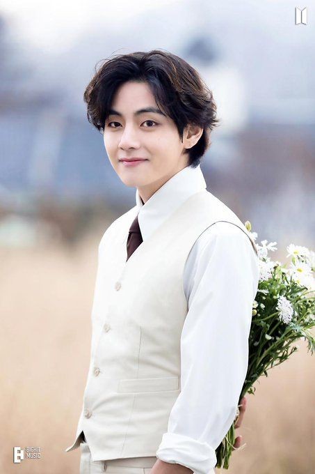 هشتگ های تولد تهیونگ 🎂🥳

#/VTheOneAndOnly
#/PopIconTaehyungDay
#/OurWinterTreasureV
#/ForeverVOurBestFriend
#/OurEternalArtistTaehyung
#/WithVinEveryLayoVer
#/WillVWhereverUR
#/StarComposerVDay
#/GenreDestroyerKimTaehyung
#/LoveVAgainNAgain
#/HAPPYVDAY
#/HappyBirthdayTaehyung