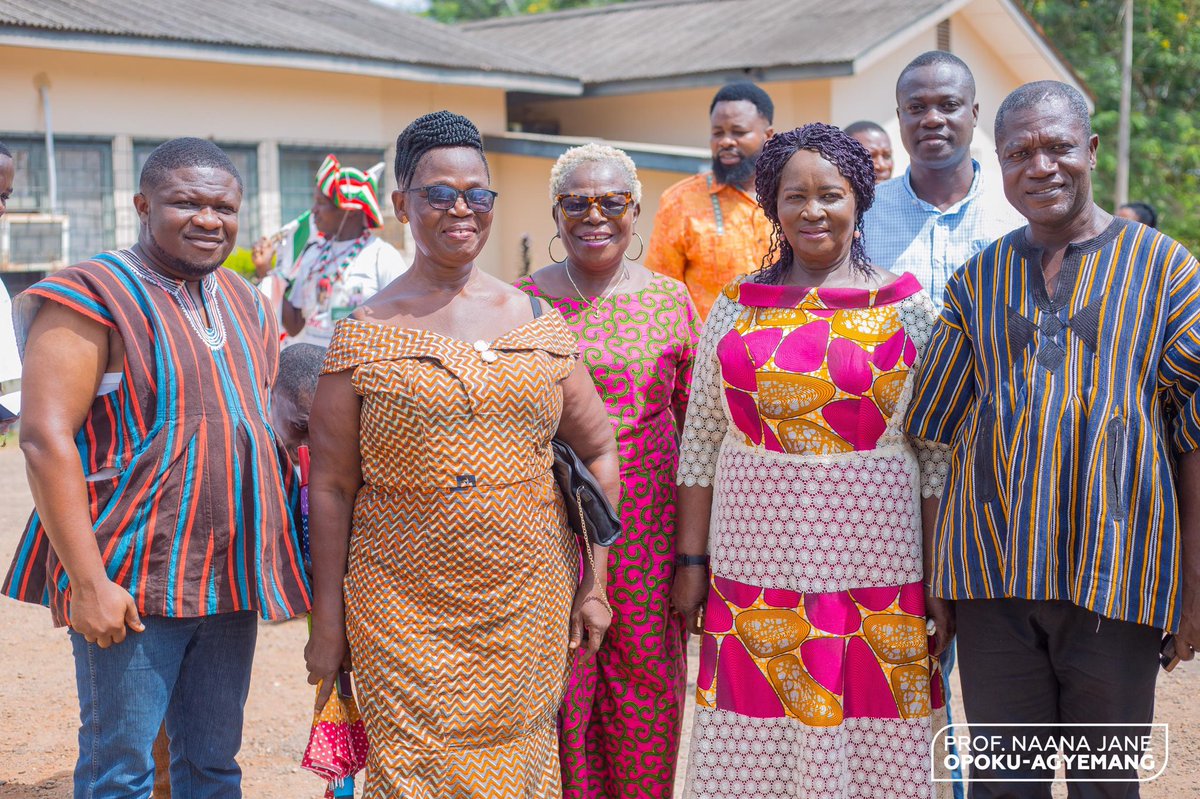NJOAgyemang's tweet photo. I spent the morning of 28th December 2023 at the Psychiatric Hospital in Ankaful, where I made a donation of food and sanitary items to the facility. 

I was accompanied by some Regional and Constituency members of the National Democratic Congress, including the Chairman of the KEEA constituency,  Mr. John Quaicoe, Founder Batch Kwoffie; Sarah Kissi of the 31st December Movement; Charles Entsua (Secretary); Vivian Sortor (Women Organizer) and her deputy, Helen Essilfie; and many significant others. 

Mental health is something that should interest all of us. It’s an aspect of health that can affect anyone, regardless. Let us accept and embrace people in difficult situations since empathy, acceptance and tolerance have important healing benefits. 
1/