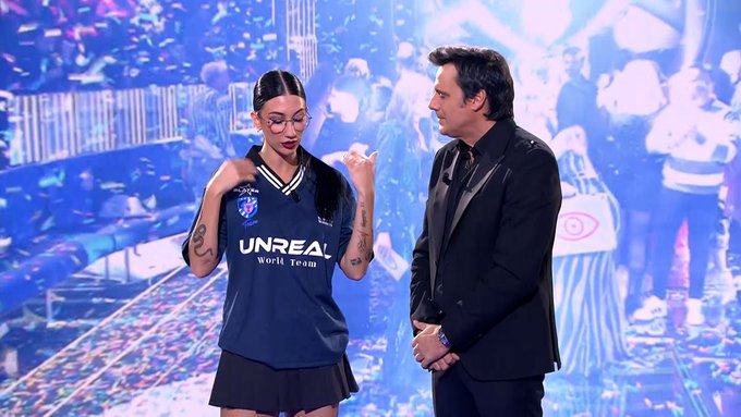 Dos30TV's tweet image. 🩵 8.4% de share para #GHVIPDBTFinal en pleno prime time de @telecincoes

🩵 El debate fue visto por 649.000 espectadores y aporta el 13.9% de la audiencia al canal. Llega al 9.1% de cuota en espectadores de 25 a 44 años.

#QueVivaLaTele #Audiencias