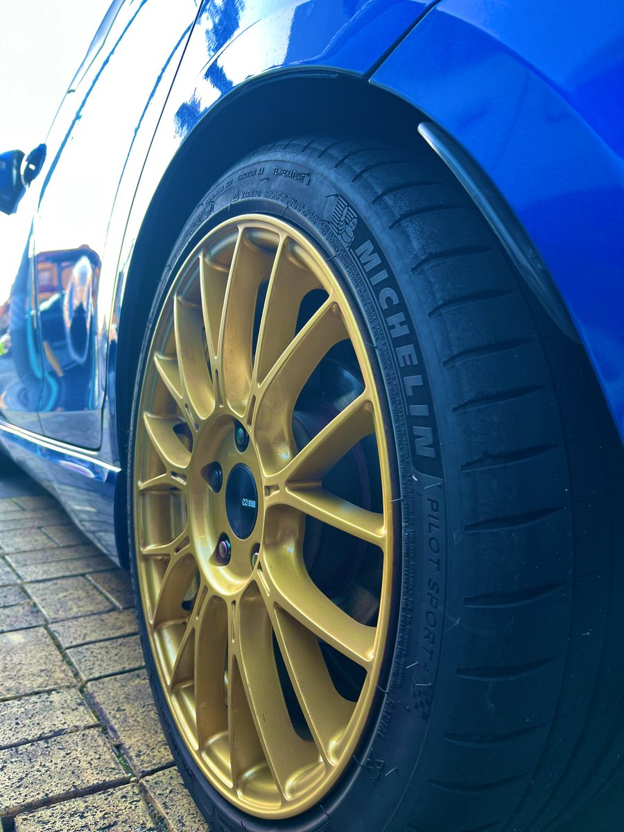 Ryu3z's tweet photo. 足回り一新しました。
KYB Lowfer Sports PLUS
アッパー系統のパーツも全部変えたので、それなりに掛かりましたが、前と比べるまでも無く乗り心地は良くなりました。
車高はチョイ高くなりましたが、現在ほぼ街乗りなので気にしないです😌 https://t.co/mm6RDDjgSZ