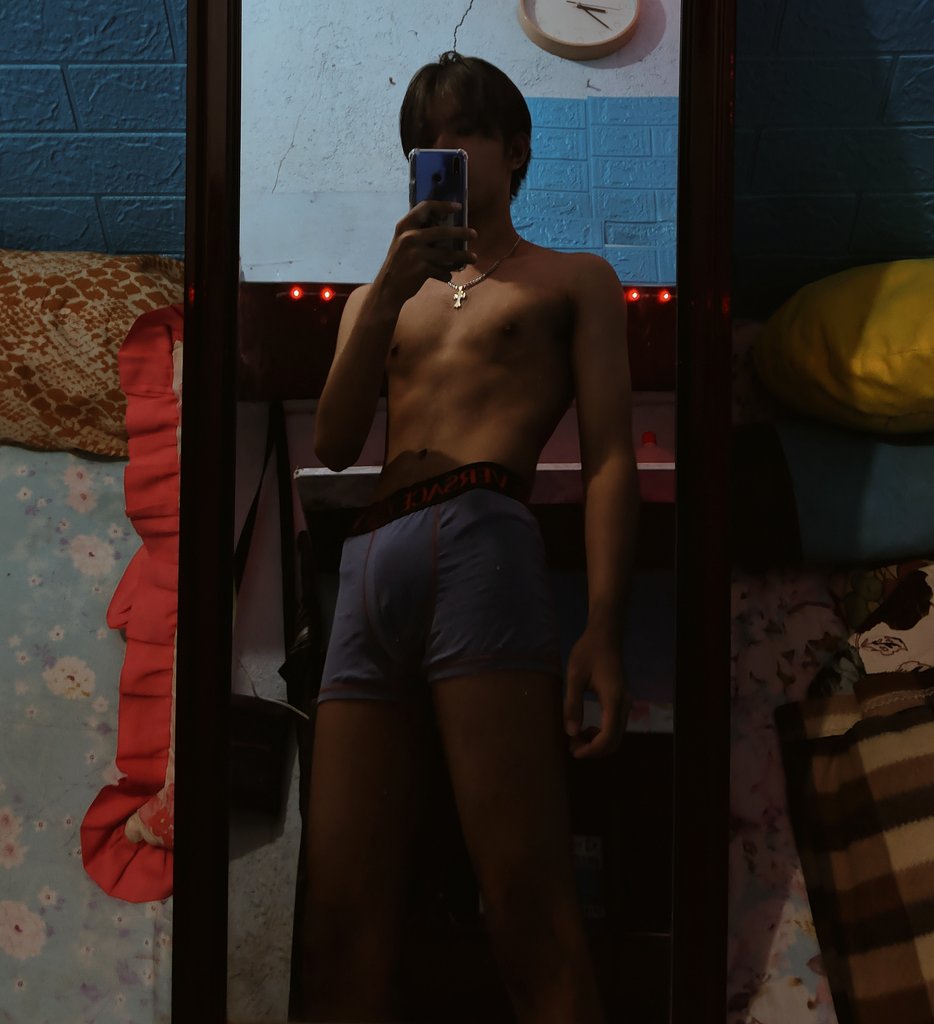 hesalready_dead's tweet photo. Luluhod o luluhod? https://t.co/dECK40f2xH