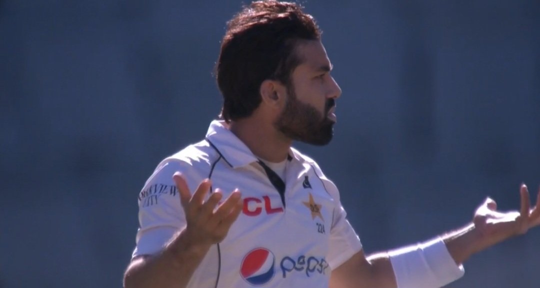 UsamaziaChatth2's tweet photo. Same rizwan bhai same 😭 #PAKvsAUS #PAKvAUS https://t.co/h4sZLqXTU4