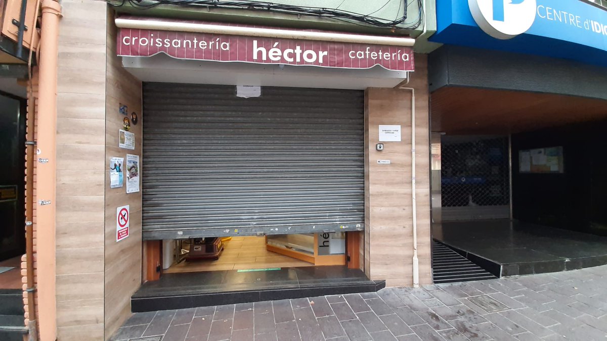 😢😢Hem sabut  que aquest dissabte ens diu adéu la croissanteria Héctor. Després de 38  anys al peu del canó la Carmen es jubila i, a partir de demà, a les 14  hores, aquest estimat establiment de la Rambla de #Gavà abaixa per sempre  la persiana!!! Gràcies i molt bona sort!!!