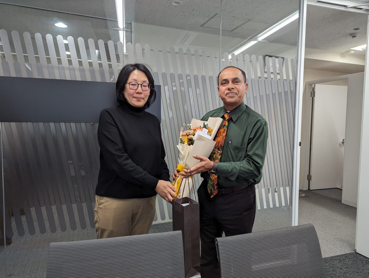 toptechjapan's tweet photo. Emotional moments as Yumie Negishi says Good Bye after 16 years of service. https://t.co/jAJ0cfRKOV