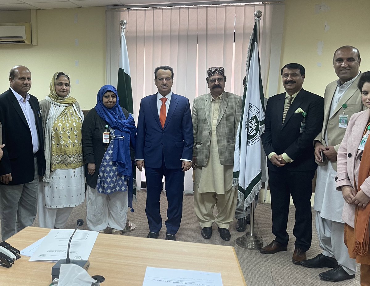Honorable Minister Dr. Nadeem Jan, Ministry of National Health Service, Regulation, and Coordination, paid a significant visit today to the Pakistan Nursing Midwifery Council (PNMC) at the PM National Health Complex in Islamabad.