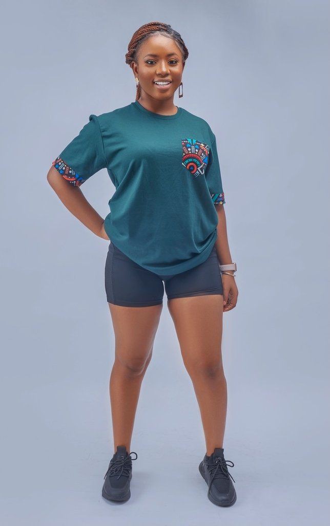 seamless_wears's tweet photo. African print inspired Tshirts😍
Simple, comfortable and cool😌

We're only a DM away!

#tshirt #africanprint #comfy #casual #standout #ordernow #CalabarCarnival Lucas #Sensex #foryou #MilePhakphum #wintervolliefde #FridayVibes #explore https://t.co/uQyVyMqaT5