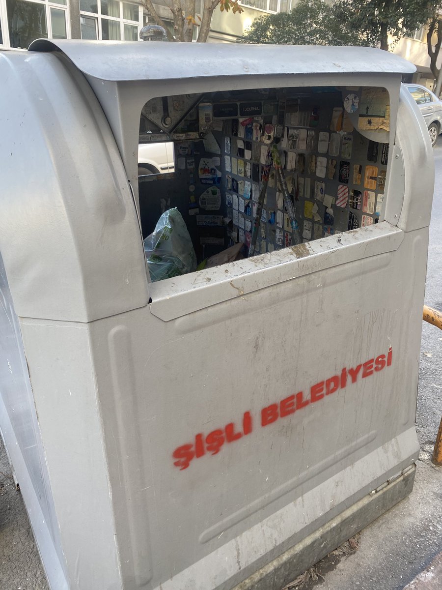 boxesinthehead's tweet photo. bana bu mu oluyormuş. https://t.co/vRDkGvVMYr