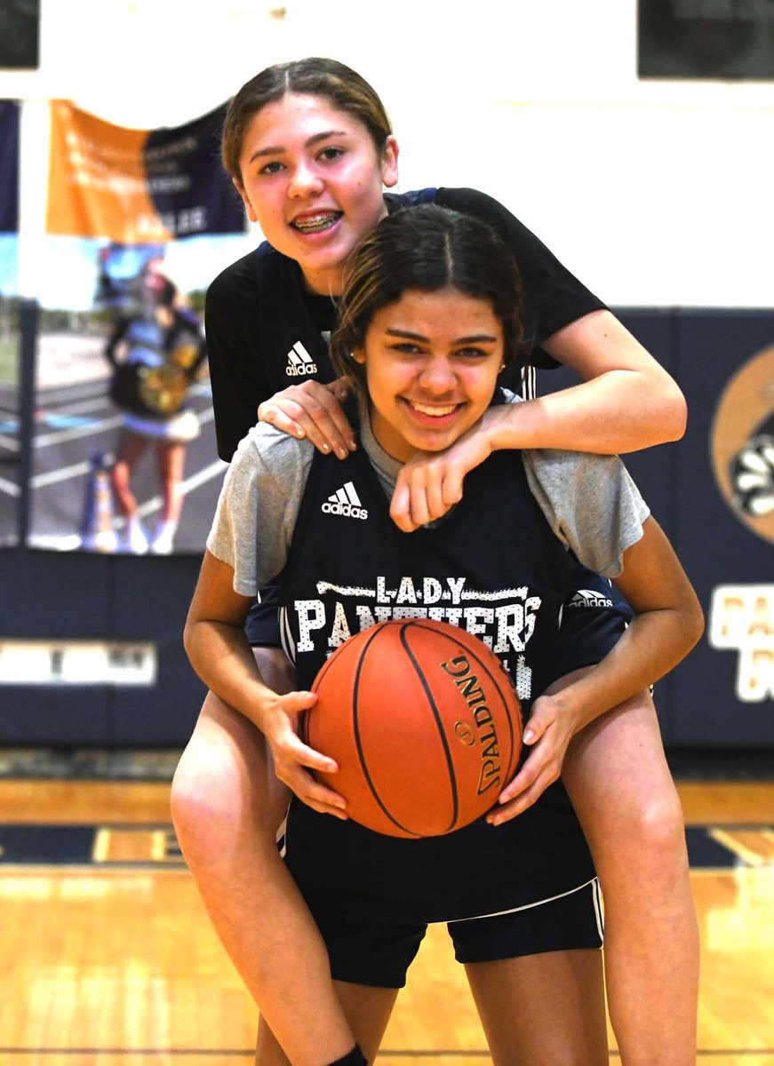 The News-Enterprise (@neheadlines) on Twitter photo Sisters connect on, off court at Elizabethtown, John Hardin <a href="/NEheadlines/">The News-Enterprise</a> <a href="/TheNESports2/">@TheNESports</a>
thenewsenterprise.com/sports/high_sc⦠Sisters connect on, off court at Elizabethtown, John Hardin <a href="/NEheadlines/">The News-Enterprise</a> <a href="/TheNESports2/">@TheNESports</a>
thenewsenterprise.com/sports/high_scβ¦