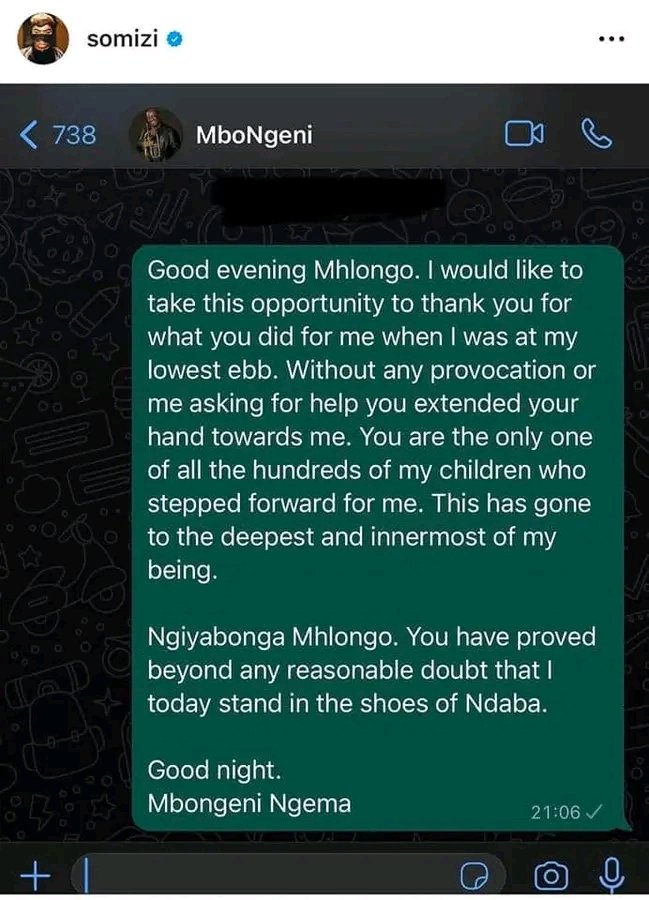 MDNnewss's tweet photo. “Please issue the family an apology ”: Somizi under fire for supposedly faking Mbongeni Ngema Whatsapp message.

South African social media users are criticizing media personality Somizi Mhlongo after allegations surfaced that he fabricated a WhatsApp message exchange with the late playwright and actor Mbongeni Ngema.

The Idols SA judge went online to offer condolences to Ngema, who tragically lost his life in a car accident this week. Somizi shared a screenshot of a message that he claimed Ngema had sent to him.

However, the deception was exposed when an observant user pointed out that the message had only one tick, indicating that Somizi had sent the message rather than receiving it.

Mbongeni Ngema, known for the acclaimed musical “Sarafina,” passed away in a car crash at the age of 68, leading to an outpouring of tributes from the nation.

Somizi, who is also associated with “Sarafina,” took to Instagram to share what he presented as a heartfelt message from Ngema before his passing. The discrepancy in the ticks quickly led users to realize that the message was sent by Somizi, prompting him to delete the post from his Instagram account.

As expected, social media users are not holding back in trolling Somizi over the incident. Some are calling for him to issue an apology to the Ngema family, expressing disappointment and frustration with the perceived attempt to make the situation about himself.