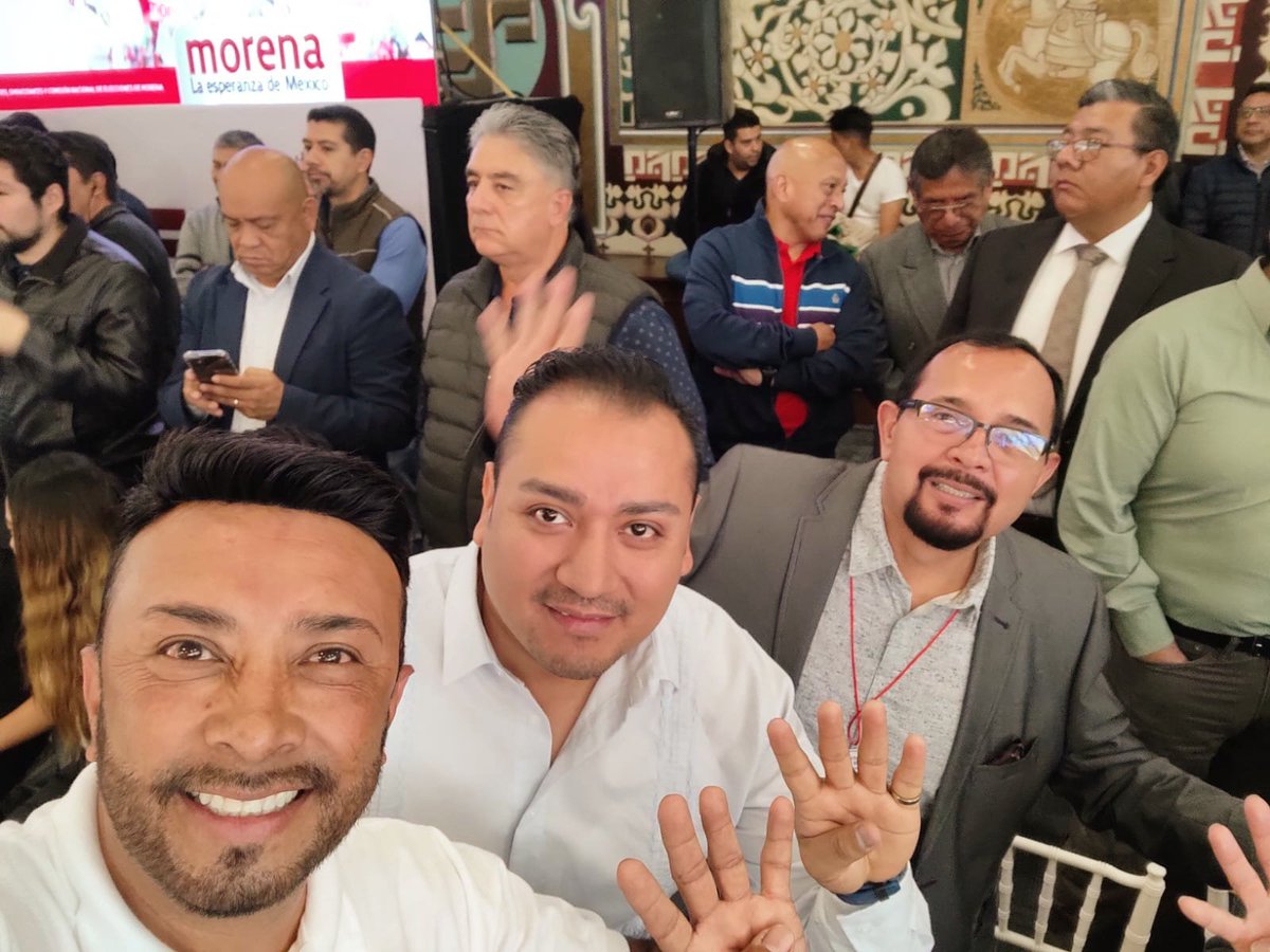 kendarramirez's tweet photo. 📌 Acompañamos a nuestro Coordinador Estatal #AlejandroArmenta quien presidió el Primer Foro sobre Inclusión Efectiva, en reconocimiento de la diversidad y fuerza migrante.
#EsKendar
#KendarRamírez 
#CoordinadorComitesdeDefensa4T #Coronango 
#MORENA https://t.co/D9ErJ95FEQ