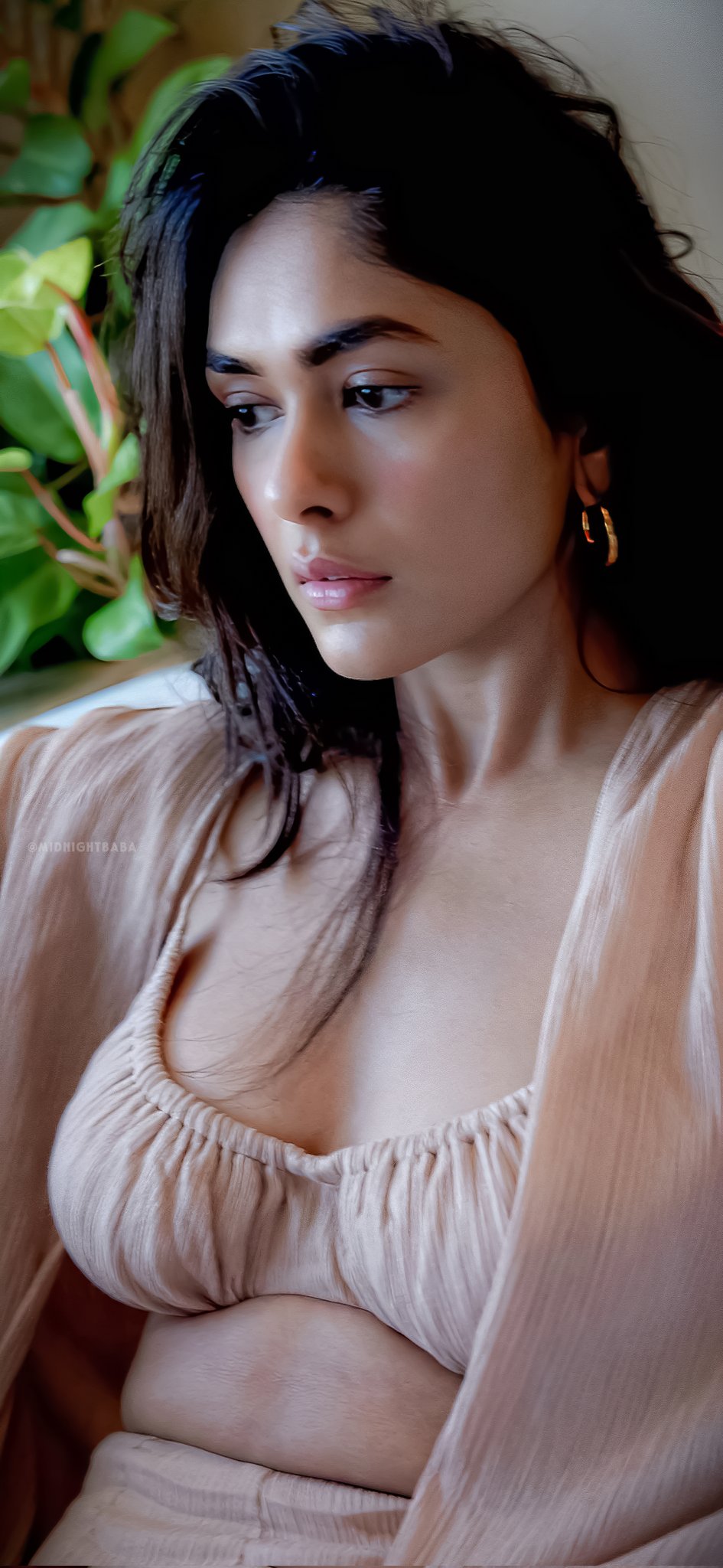 GCgEYstawAAAhnI?format=jpg&name=large