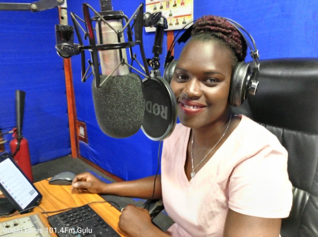 RadioPacisGulu's tweet photo. Last Friday of the year 2023 is here for you to enjoy your best hits. Drop your regards and requests to #Kevine in #Wacitu_Anyim from 10:00am-1:00pm.
#Fridayvibes
#RadioPacisAt19
#PeaceOfChristForAll https://t.co/j4lPkhHFgq