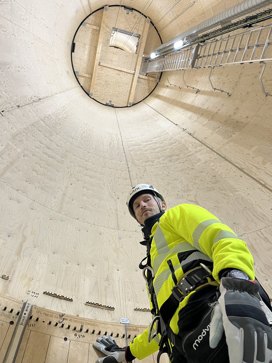 What’s made of the same wood as a Christmas tree, held together by glue and put together in a Swedish factory for assembly later? (It’s not @ikea) Answer: A 150m high wooden wind turbine (on @BBCNews last night with @CliveMyrieBBC @modvion) youtu.be/TFuPWjkoX6Y?si…