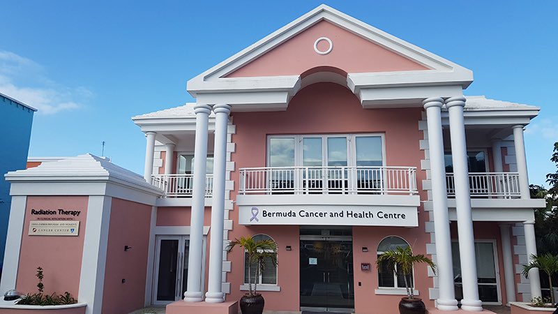 ClinOncDoc's tweet image. I’m excited to announce I will be joining the Bermuda Cancer Centre in the coming weeks.
I look forward to joining the fantastic team in Bermuda and working in close collaboration with the Dana-Farber Cancer Institute in Boston.
A 🧵 on how I got here.