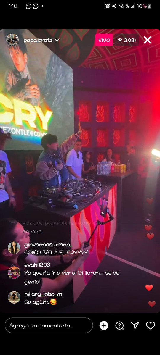 _Day_LR_'s tweet photo. Gracia a @papikunno, @ECrymuaOficial y a papábratz por darnos ña oportunidad de ver este increíble evento, lo hicieron increíble @xCryboy y @yerimua 🖤🤍 https://t.co/feSMu18hS2