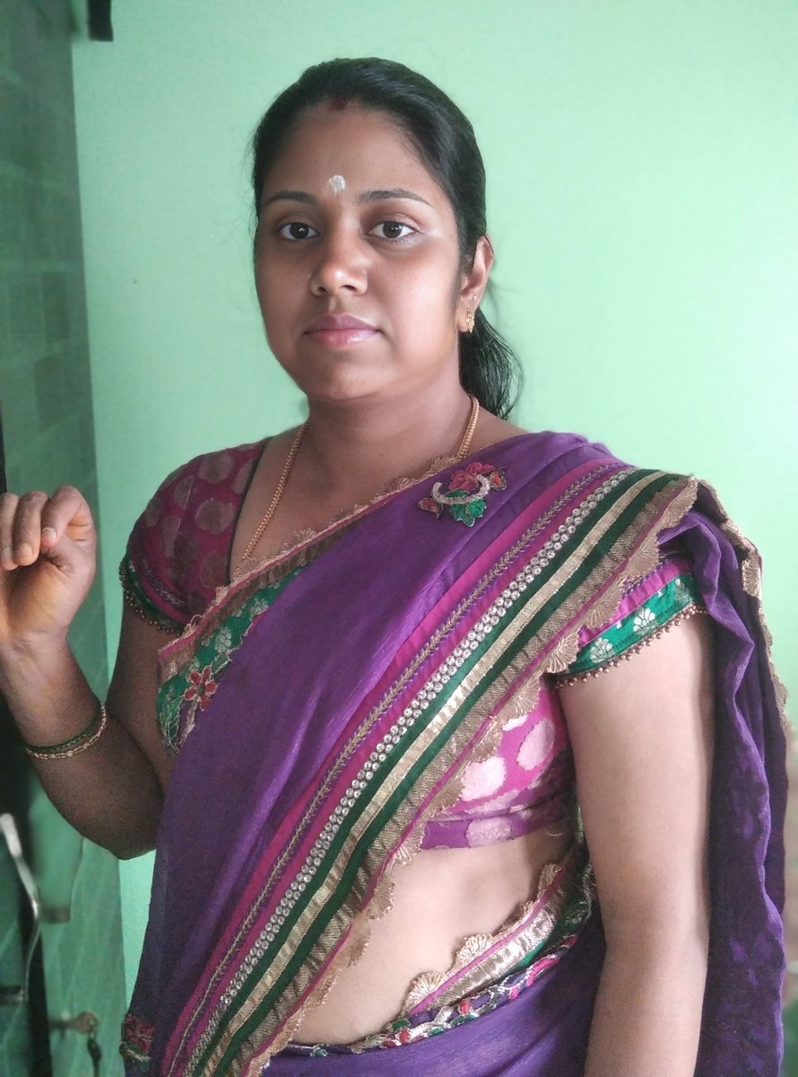 Renuka aunty thevidiya gummunu iruppa semma piece 1 hour ku 4000 nude pictu...