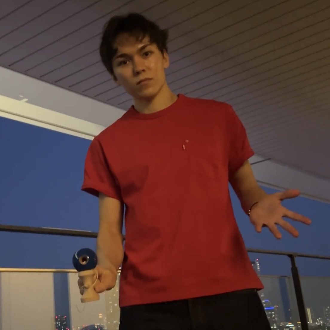 🎧 (@vernonsource) on Twitter photo 