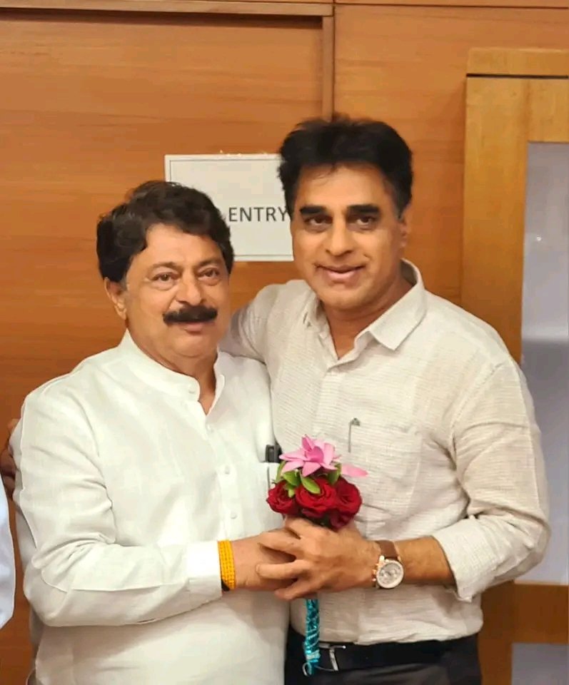 Rajendra Trivedi (Modi Ka Parivar) (@trajendrabjp) on Twitter photo ગુજરાત સરકાર ના શિક્ષણ મંત્રી અને 158 કામરેજ વિધાનસભાના લોકલાડીલા ધારાસભ્ય શ્રી <a href="/prafulpbjp/">Praful Pansheriya</a> ને જન્મદિવસની અગણિત શુભેચ્છાઓ. આખું વર્ષ તમ મન ધન થી હર્યું ભર્યું રહે નવું વર્ષ ખુબ પ્રગતિશીલ અને સારું નીવડે એવી પ્રાર્થના. ગુજરાત સરકાર ના શિક્ષણ મંત્રી અને 158 કામરેજ વિધાનસભાના લોકલાડીલા ધારાસભ્ય શ્રી <a href="/prafulpbjp/">Praful Pansheriya</a> ને જન્મદિવસની અગણિત શુભેચ્છાઓ. આખું વર્ષ તમ મન ધન થી હર્યું ભર્યું રહે નવું વર્ષ ખુબ પ્રગતિશીલ અને સારું નીવડે એવી પ્રાર્થના.