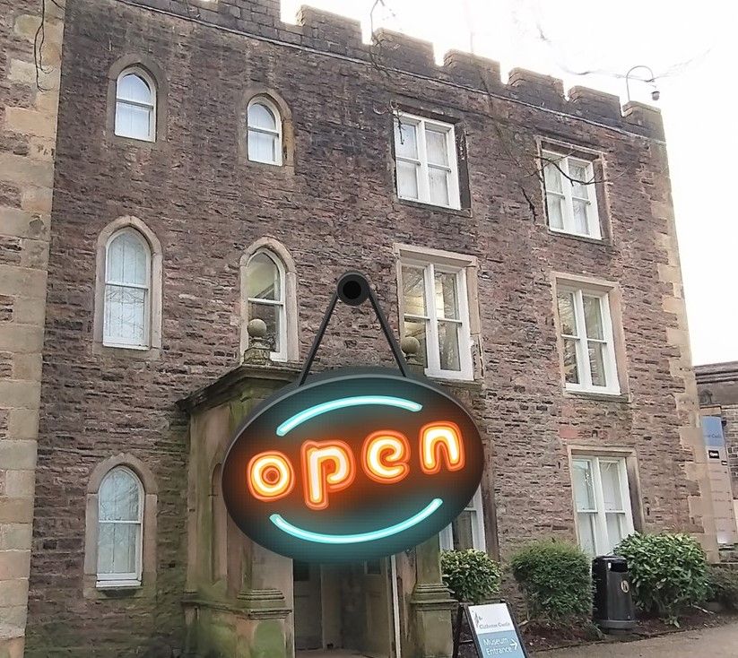 RibbleValleyBC's tweet image. 😀 If you need to get out of the house and are looking for somewhere warm and welcoming, look no further than #ClitheroeCastle Museum. With dinosaurs, dressing up, competitions and craft there's something for everyone. buff.ly/4aHcipN