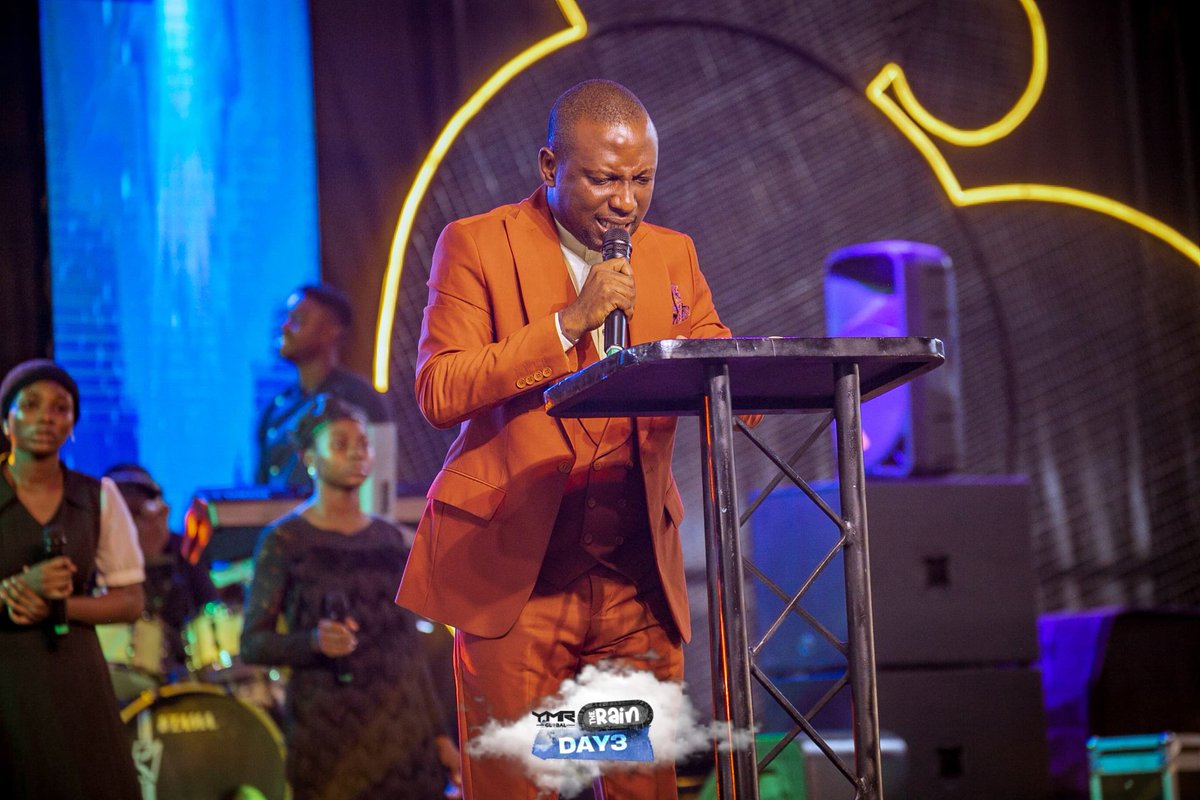 ymrglobal's tweet photo. • What qualifies you as a man in this Kingdom is the ability to till the ground.

• God is looking for men that can till the ground &amp; not men with titles.

- Pastor Bayo Akinduyite 

Morning Session 
Day 3 
#YMR2023
#TheRain https://t.co/DSDFTlPl7Q