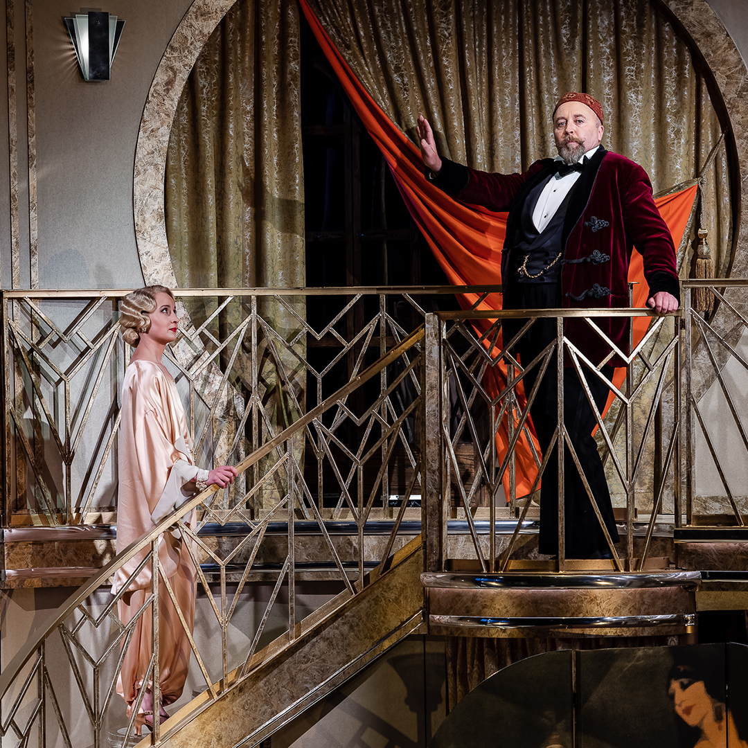 Garsington Opera (@garsingtonopera) on Twitter photo Looking for that perfect winter warmer to watch this evening?
Don't forget that Il barbiere di Siviglia, filmed live during our 2023 Season with <a href="/EnglishConcert/">The English Concert</a>, is still available to stream for free on <a href="/OperaVision_eu/">OperaVision</a>. Looking for that perfect winter warmer to watch this evening?
Don't forget that Il barbiere di Siviglia, filmed live during our 2023 Season with <a href="/EnglishConcert/">The English Concert</a>, is still available to stream for free on <a href="/OperaVision_eu/">OperaVision</a>.