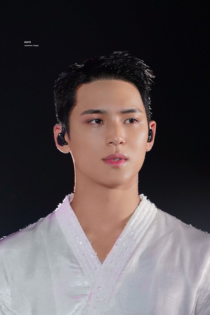 oursmingyu's tweet photo. 231224 FOLLOW #세븐틴 #민규 #MINGYU #ミンギュ #金珉奎 https://t.co/8KRSeYs1Ne