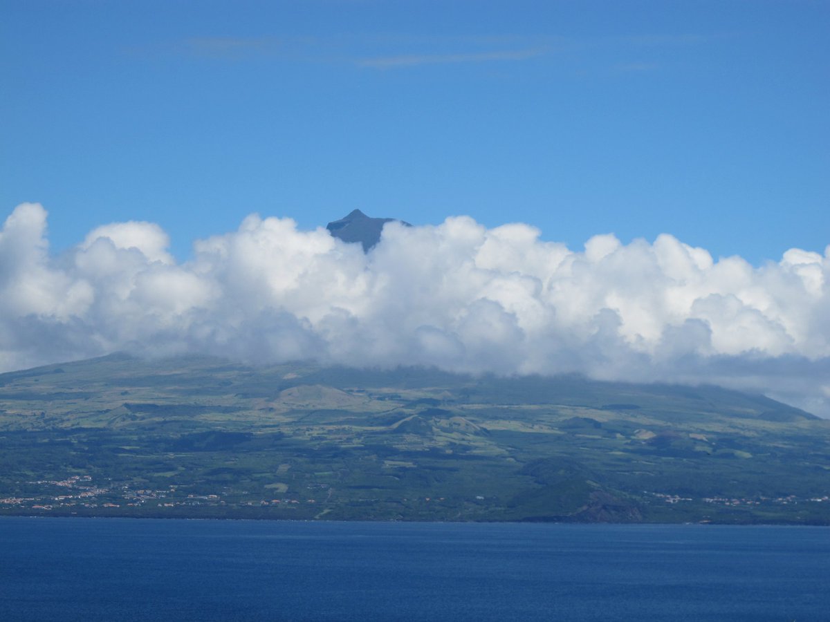 FDiver21's tweet image. Pico
#Azoren 
#Pico 
#Faial 
#Horta