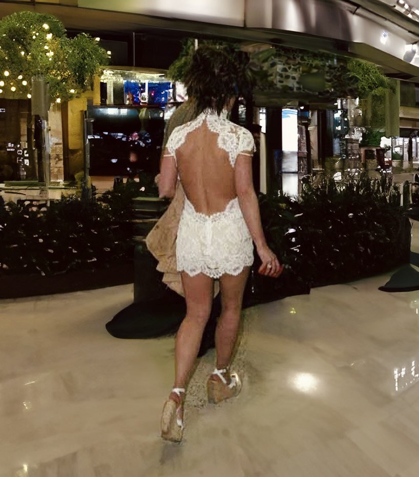 Жалаңаш қыздар жеке