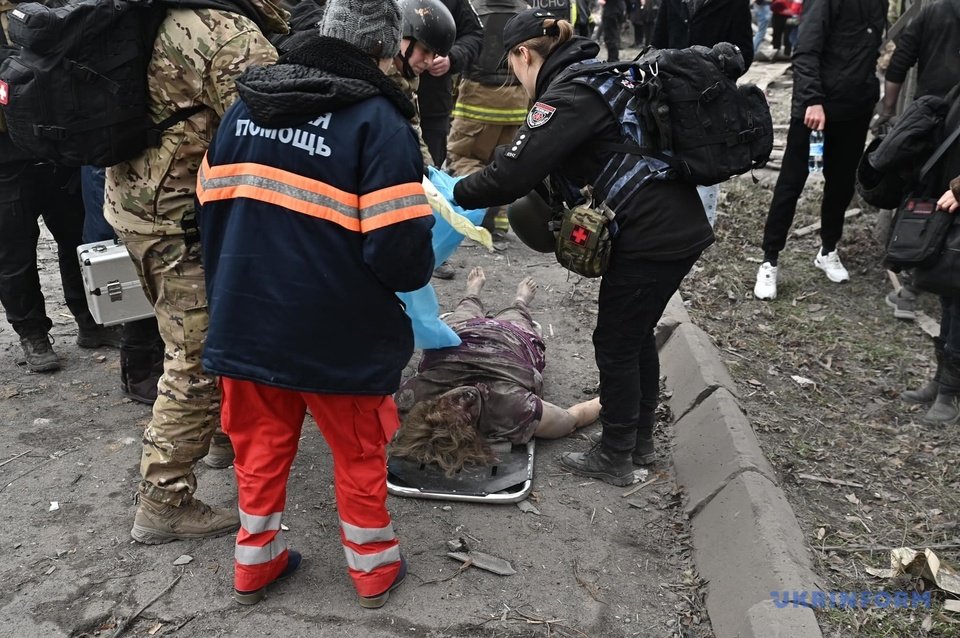JayinKyiv's tweet photo. All over Ukraine this morning, purely civilians were targeted, no military objectives at all.

Dead lay in streets.

This is what being a US ally means? https://t.co/s8Y2Fnwyp8