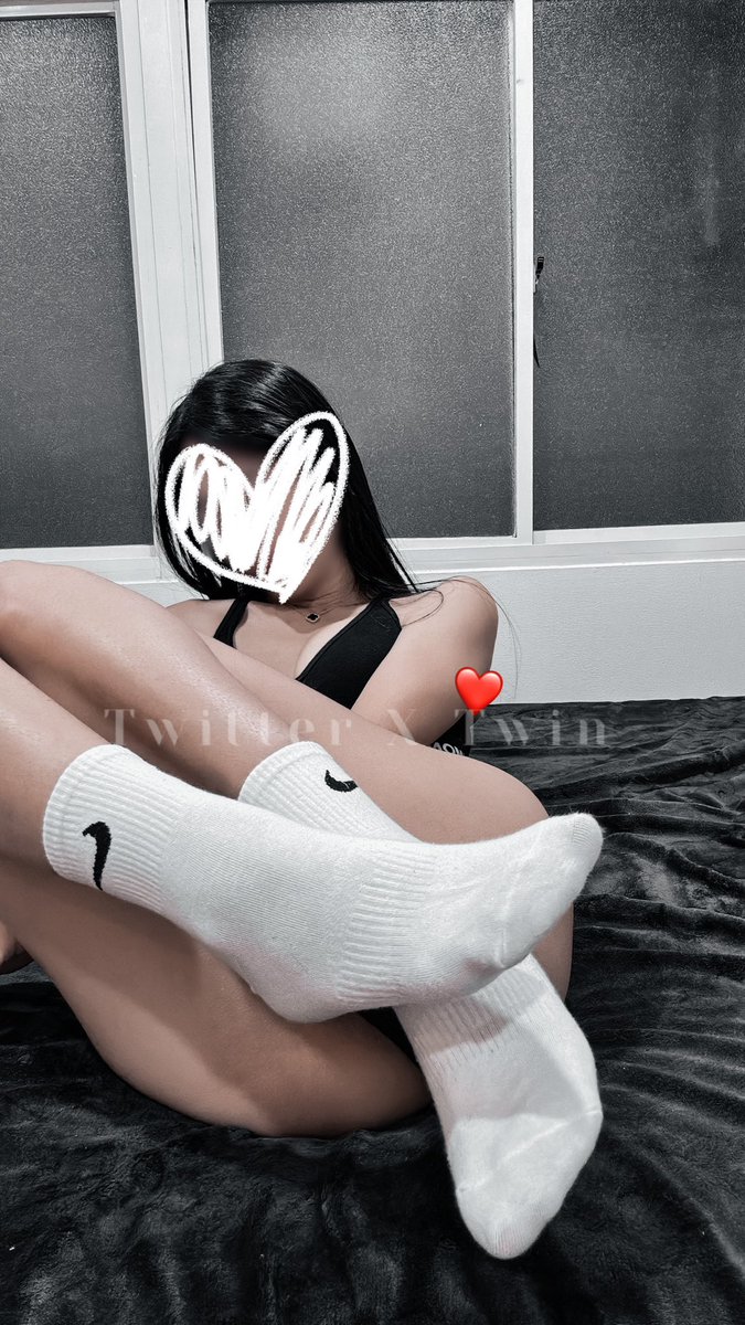 pisces_twin_'s tweet photo. 白長襪是不是有種特別的魔力

尤其Nike的🤔 https://t.co/xhazLUCwGG