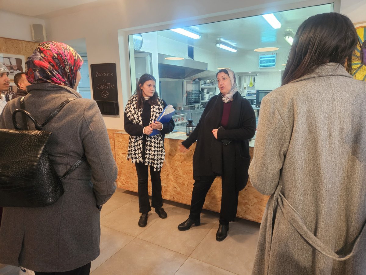 Le jeudi 28 décembre, l'AMSAT a eu le plaisir d'accueillir les responsables de l'École Supérieure Privée du Paramédical et de la Rééducation Edumed Rabat, avec les étudiants des filières en orthophonie, kinésithérapie et psychomotricité.