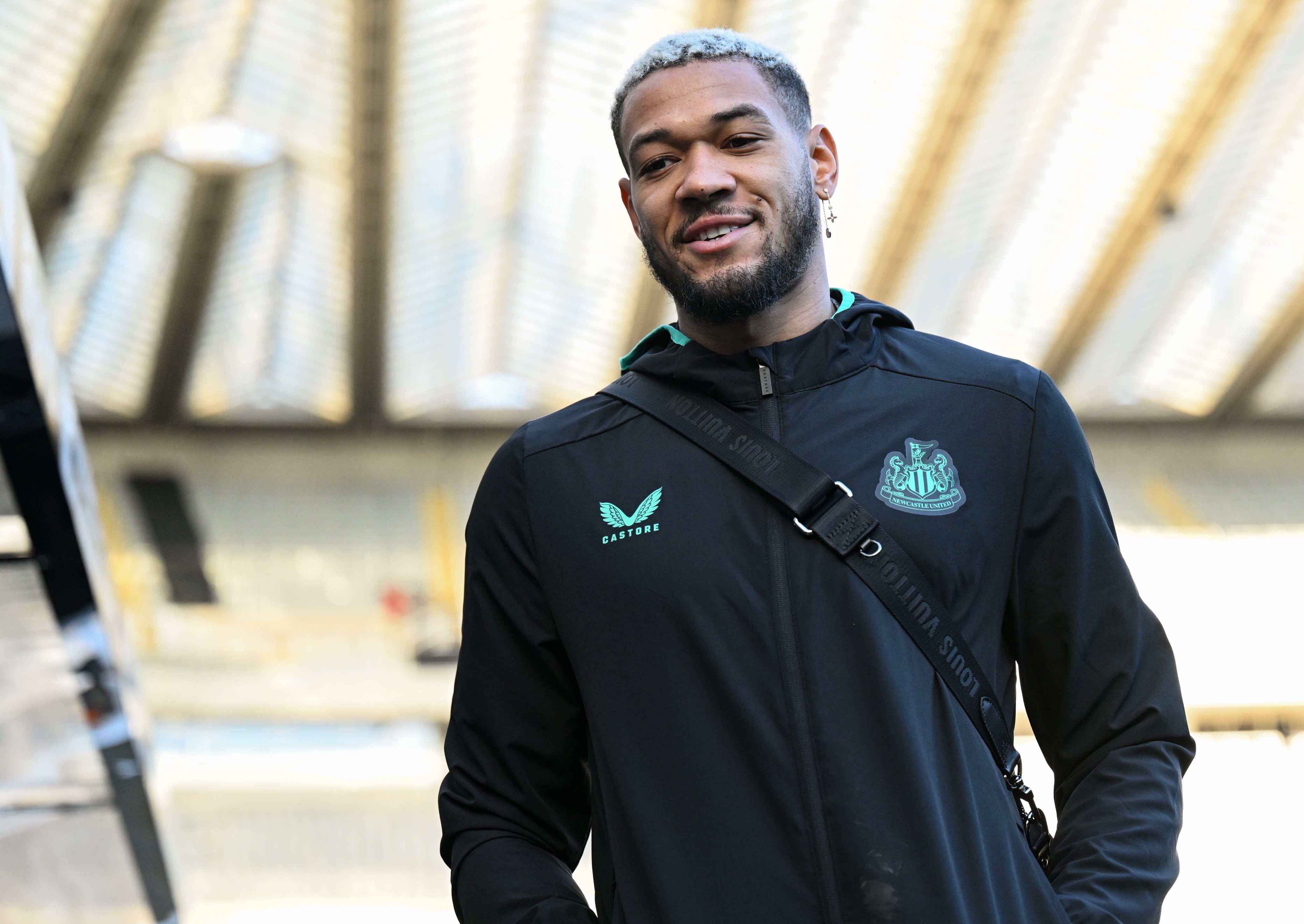 Newcastle united cheap training jacket